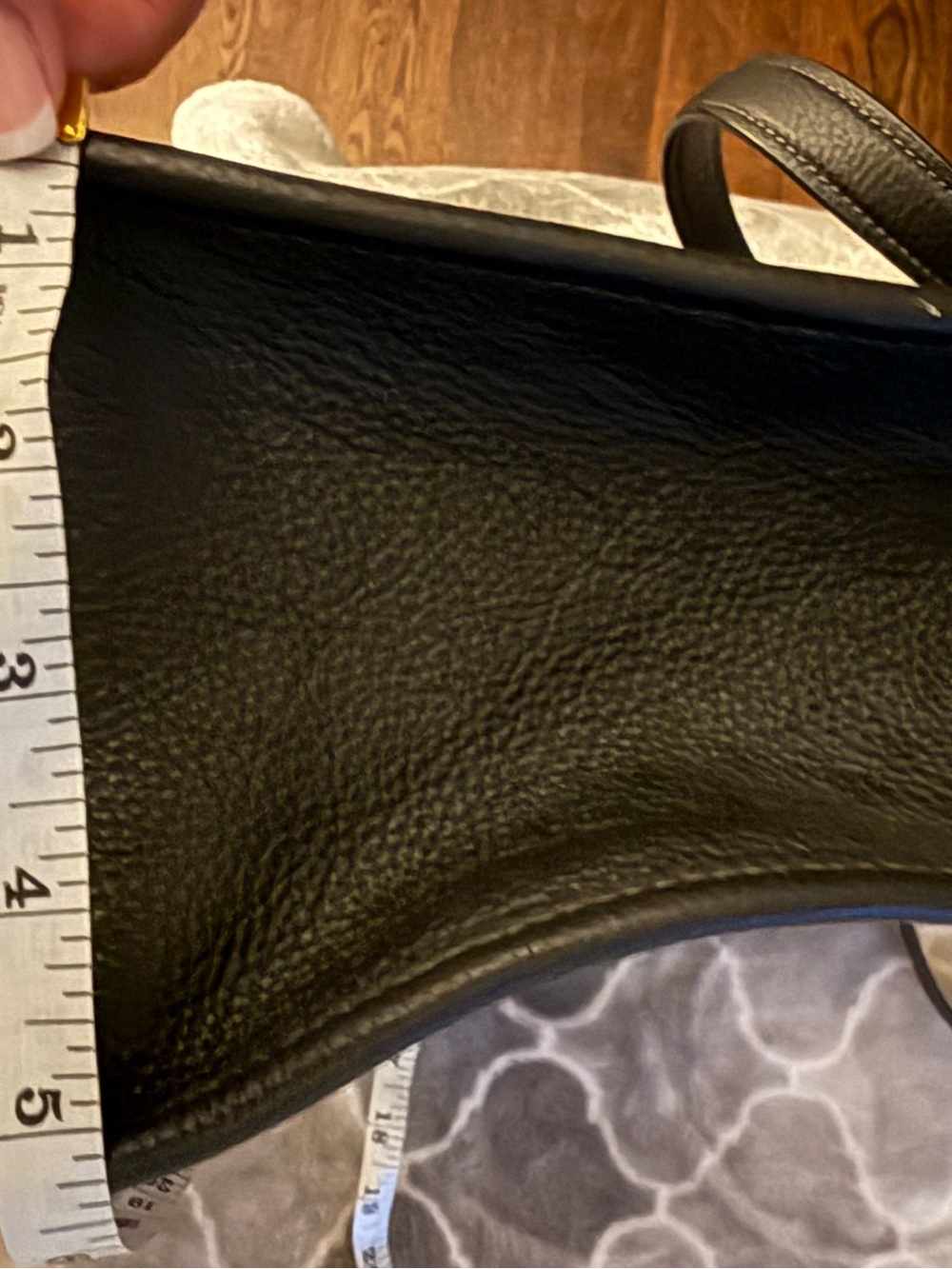 Coach Black Pebbled Leather Satchel with Gold Hardware and Crossbody Strap - Picture 11 of 13